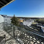 F 24h Check-in Hotel *