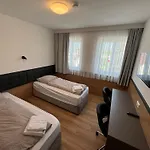 F 24h Check-in * Horsching