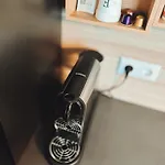 Hotel F 24h Check-in *