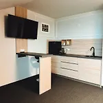 F 24h Check-in Hotel Horsching