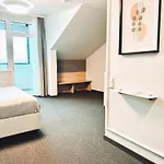Hotel F 24h Check-in Horsching