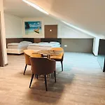 Hotel F 24h Check-in