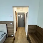 Hotel F 24h Check-in *