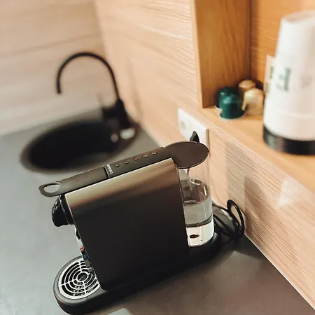 호텔 F 24h Check-in *