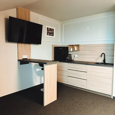 F 24h Check-in 호텔 Hörsching