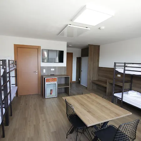 Hotel F 24h Check-in Horsching