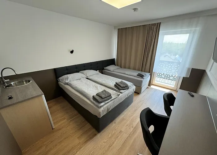 F 24h Check-in Horsching