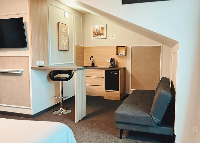 Hotel F 24h Check-in Horsching