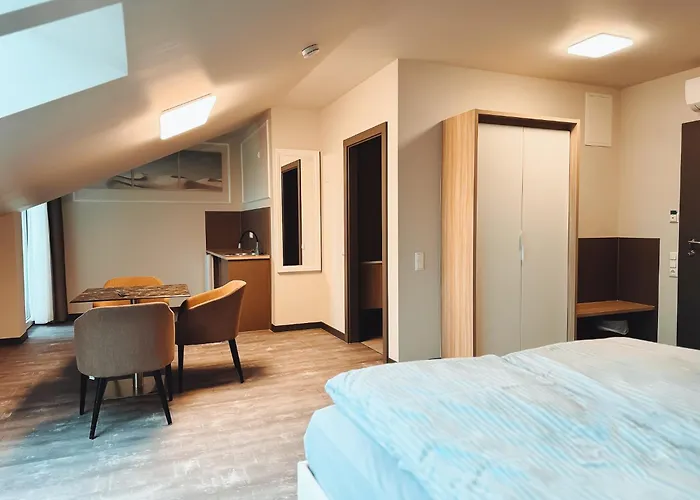 F 24h Check-in * Horsching