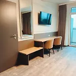 F 24h Check-in Otel *