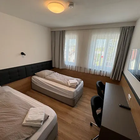 F 24h Check-in * Hörsching