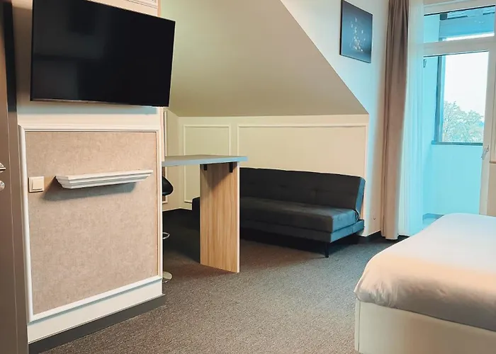 Hotel F 24h Check-in